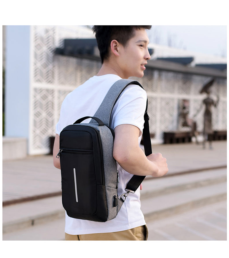 Shoulder bag with USB